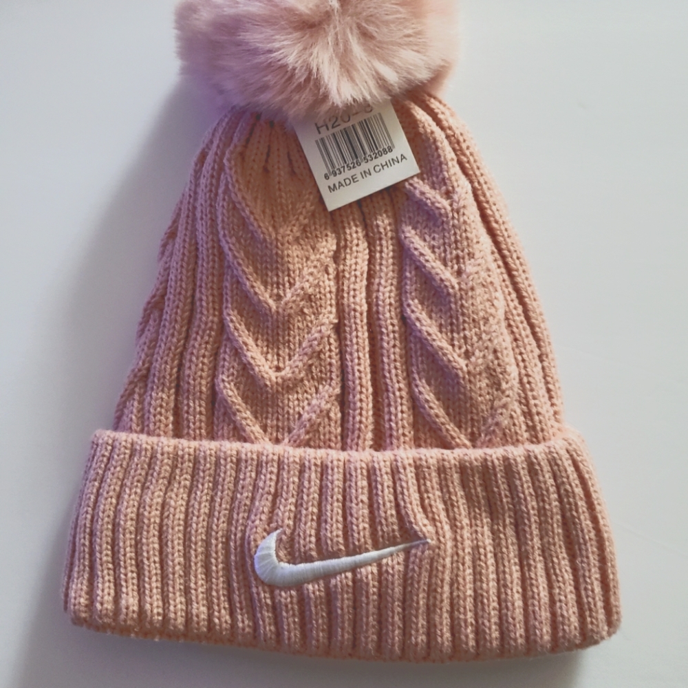 Women's fashion fleece hat